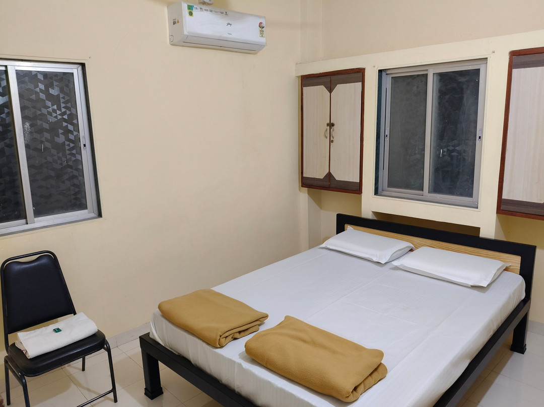 Shamanand Lodging, Manchar