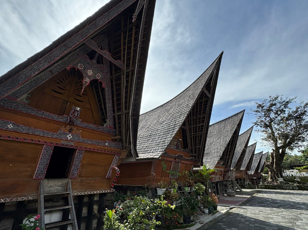 Toba Transporter-棉兰必去景点