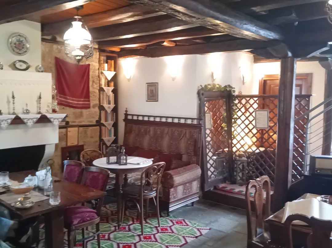 Hagiati Traditional Hotel主图