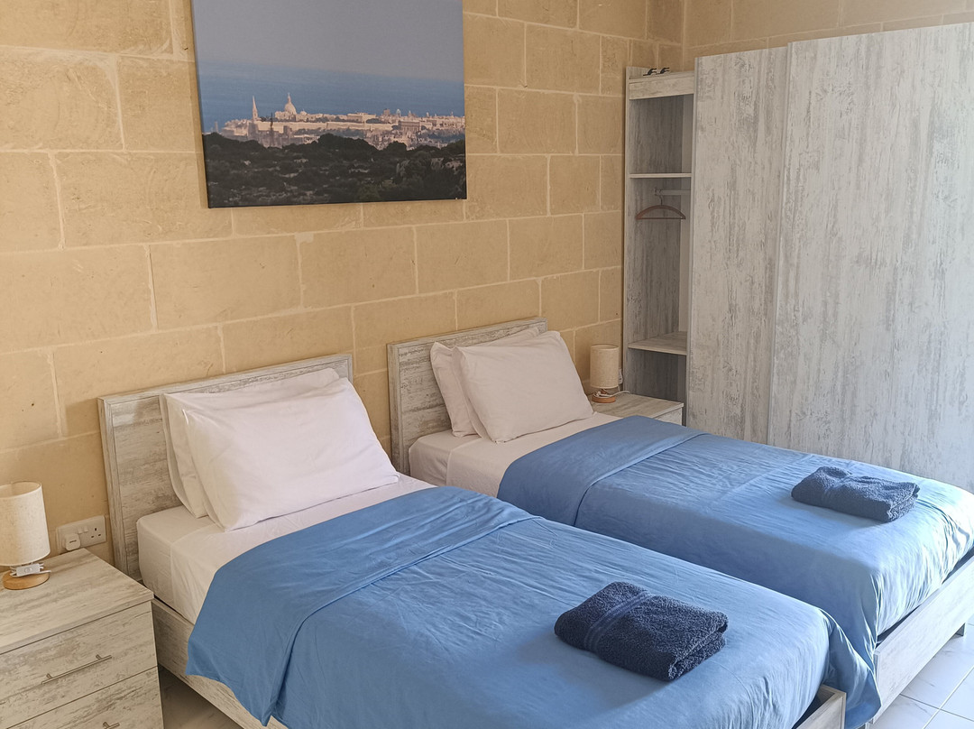 Fiftyfour West Boutique Living主图