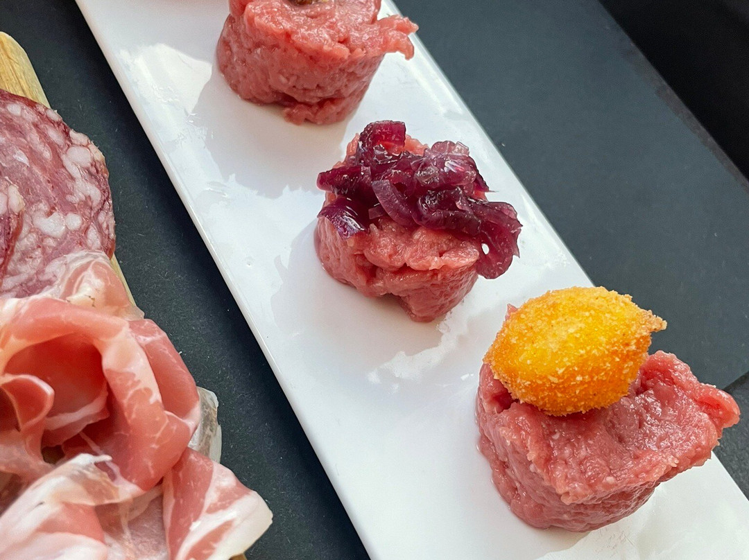 Iacopino Food & Drink-奥尔巴萨诺必去景点