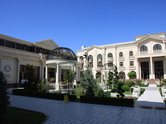 Zarafshon Parkside Hotel主图