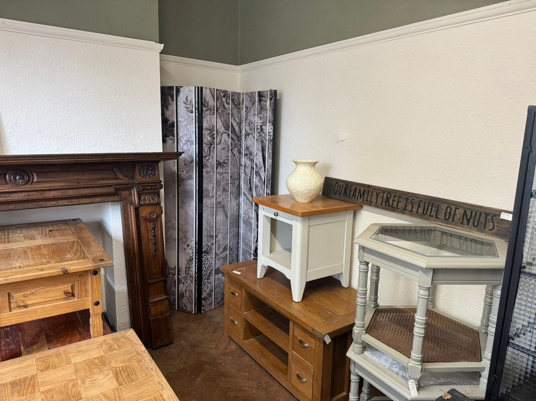 Cawthorne Antiques & Collectors Centre-Cawthorne必去景点