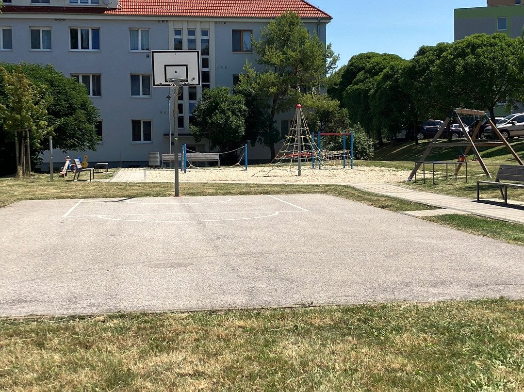 Detské ihrisko Za Poštou-Hlohovec必去景点