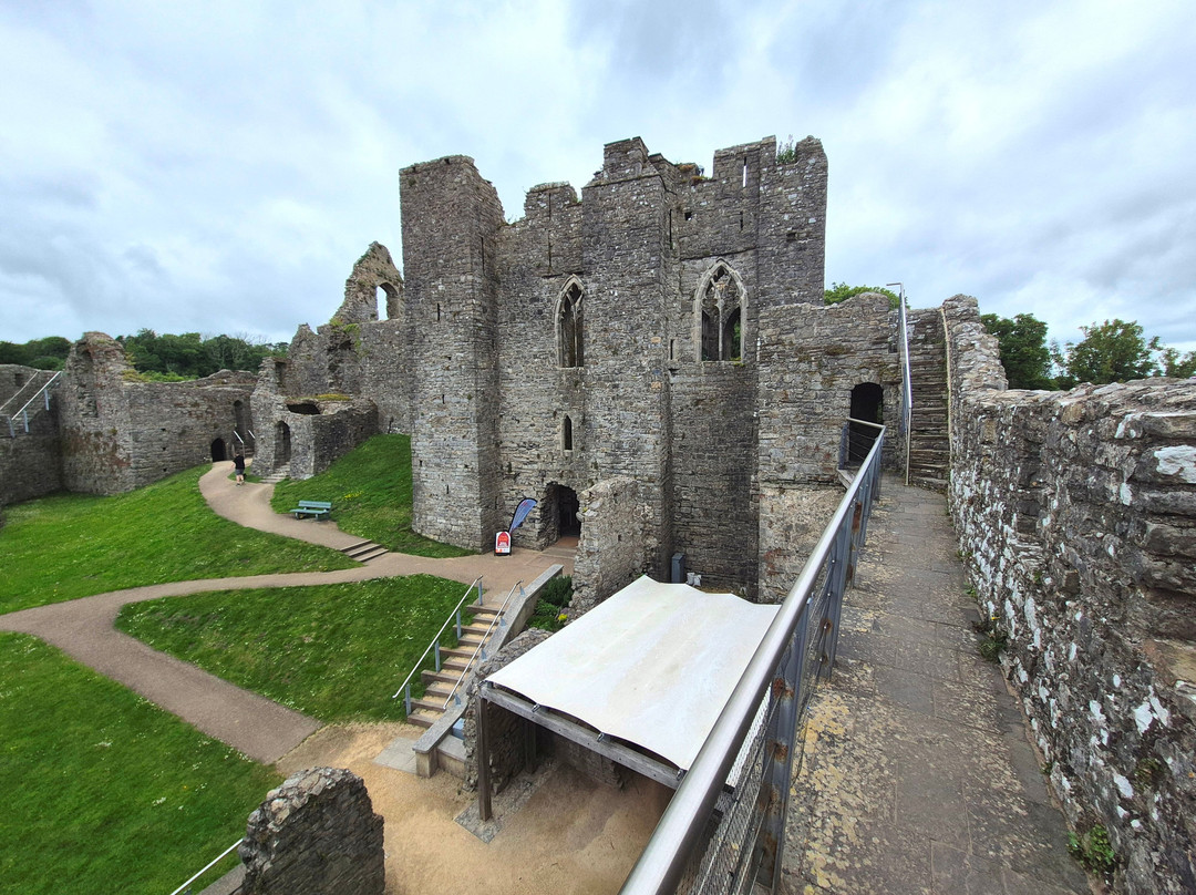 Oystermouth Castle-Mumbles必去景点