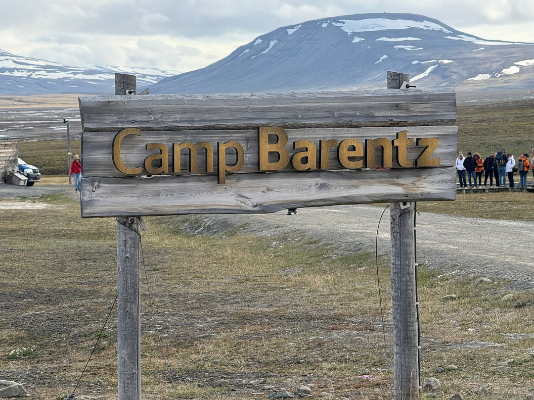 Camp Barentz-朗伊尔城必去景点