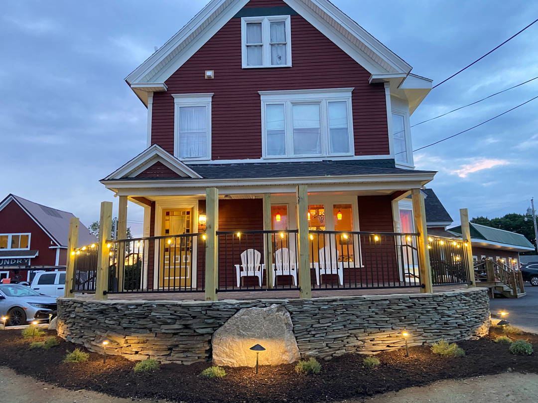 The Whitetail Inn And Suites主图