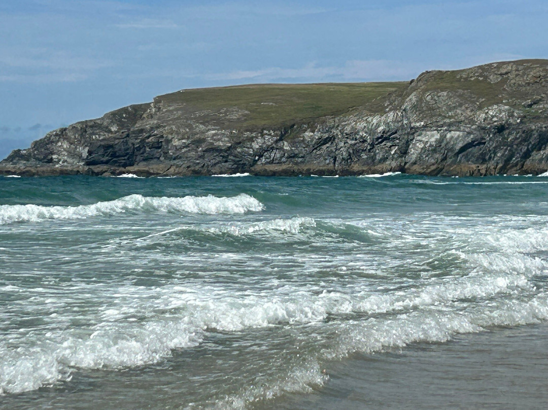 Holywell Bay Beach-纽奎必去景点