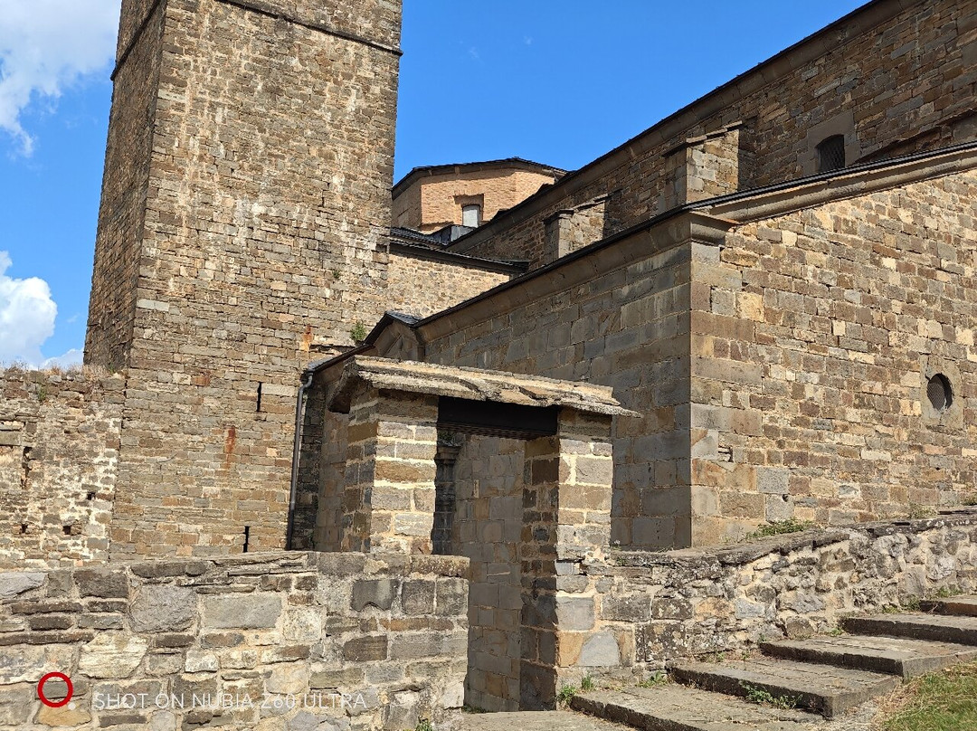 Real Monasterio de San Victorian-El Pueyo de Araguas必去景点