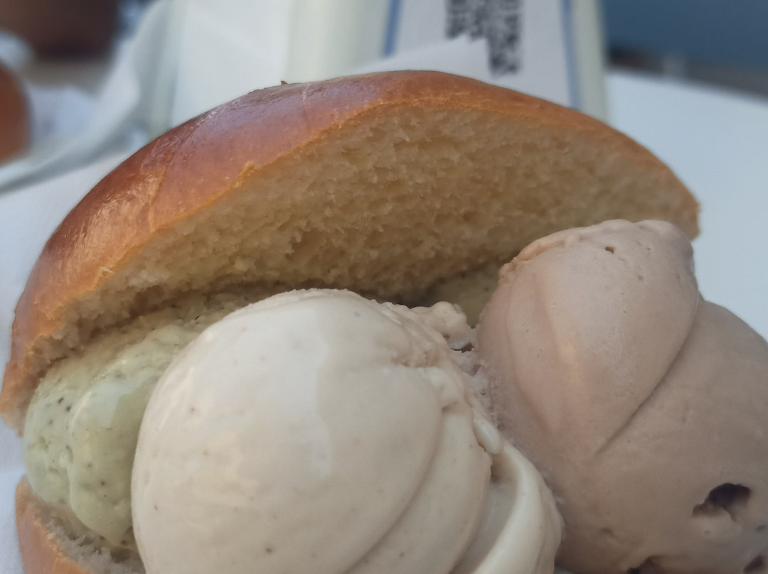 More Bar Gelateria-Soverato必去景点