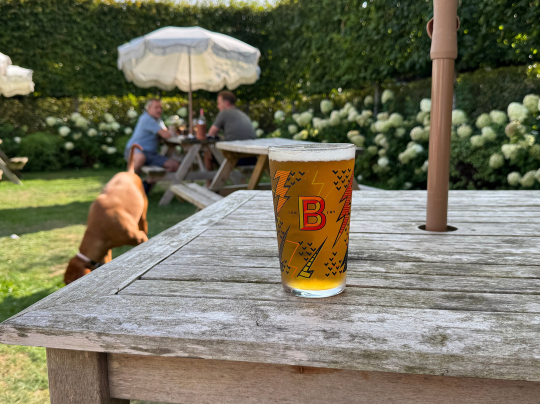 The Horse & Groom主图