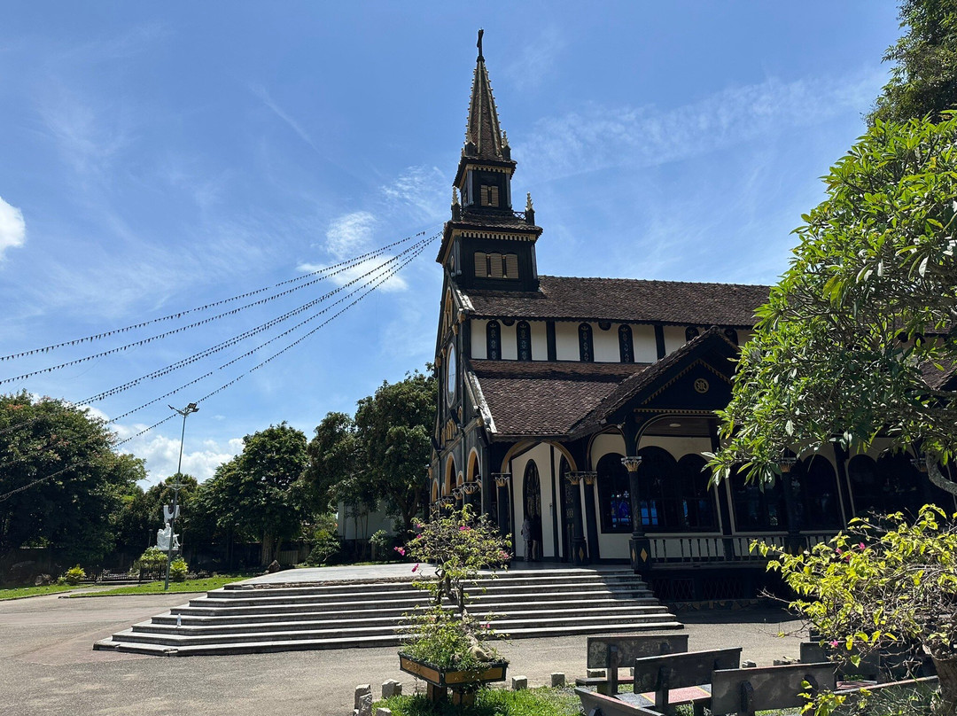 Wooden Church-昆嵩必去景点