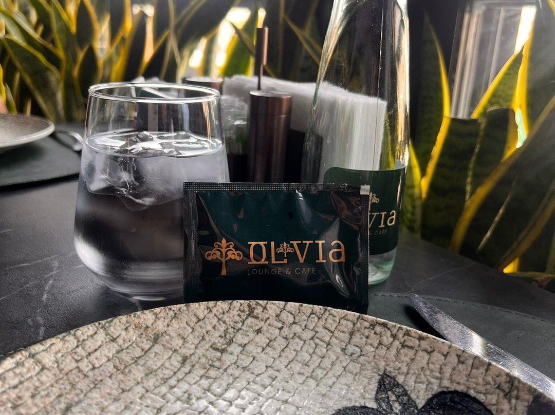 Olivia Lounge & Cafe