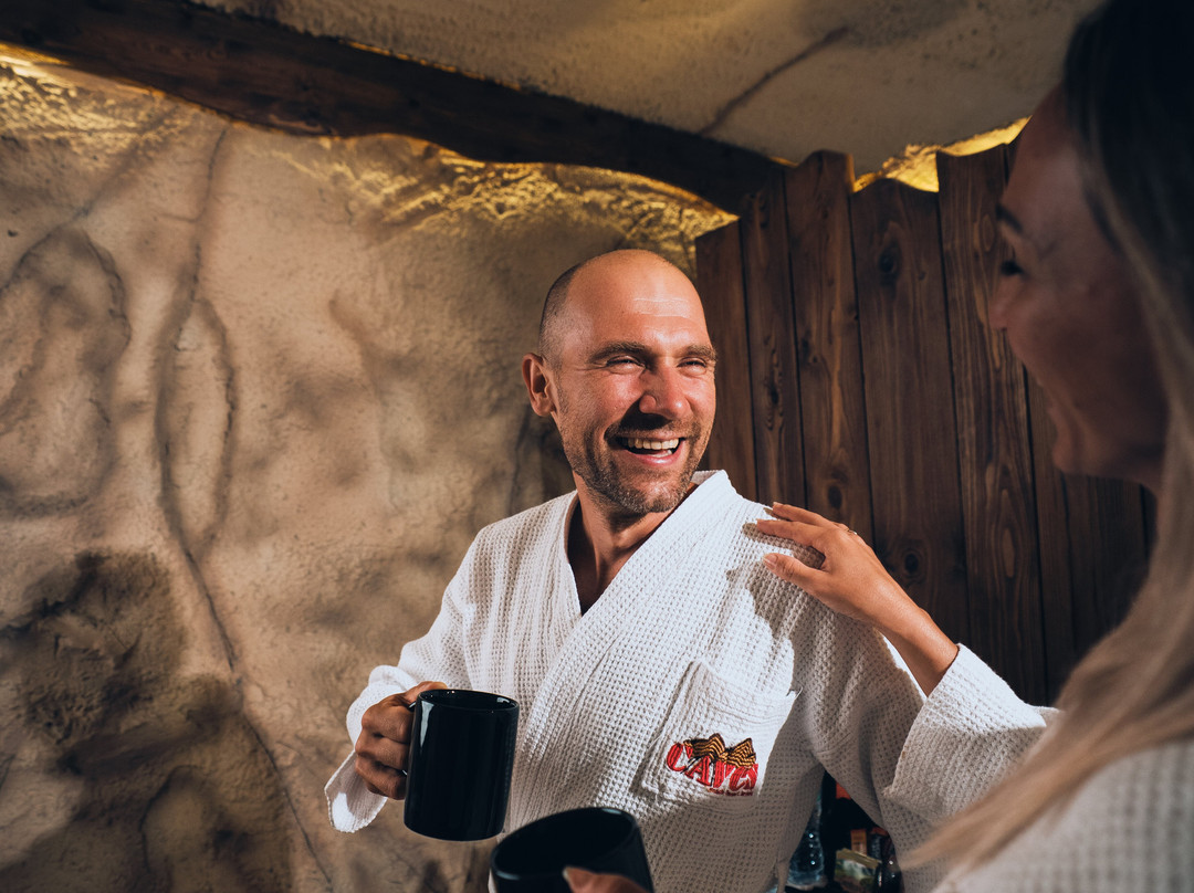 Caves Beach Resort Hurghada主图