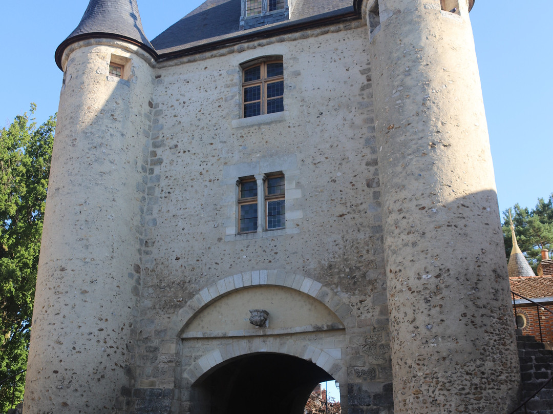 Portes de Sens et de Joigny-Villeneuve-sur-Yonne必去景点