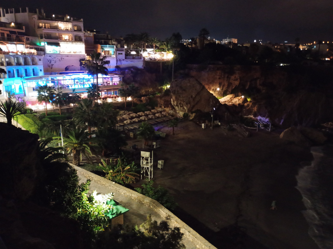 Calahonda Beach-内尔哈必去景点