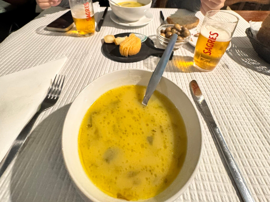 Brothers Café Lounge