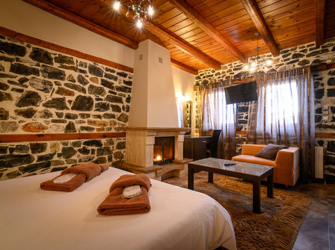 Hotel Enastron主图