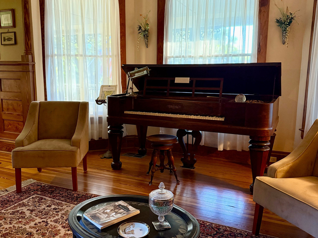 Thurston House Bed and Breakfast主图