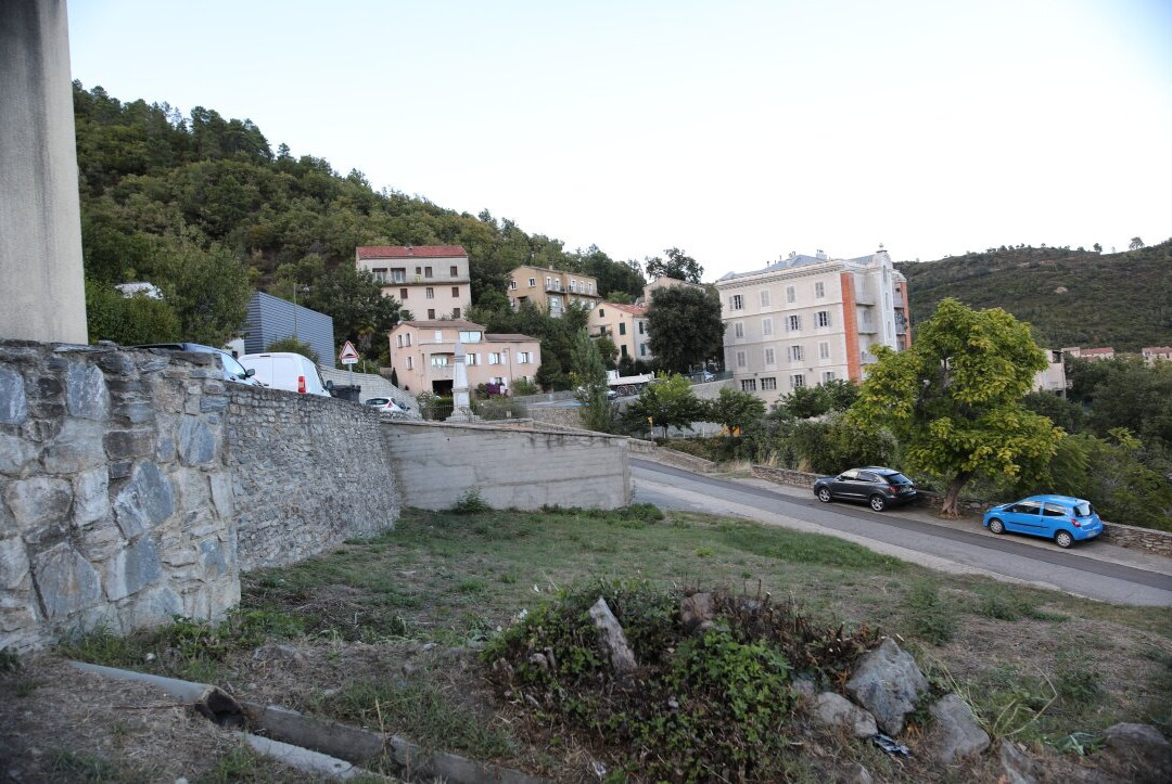 Monument aux Morts-Venaco必去景点