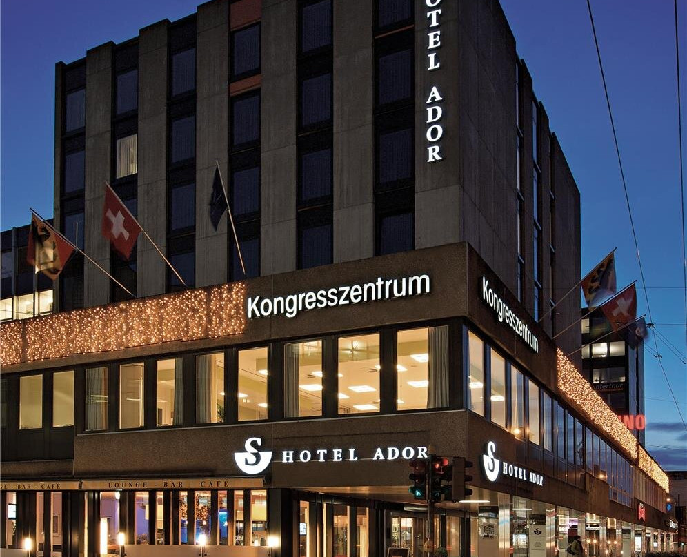 索列尔阿多尔酒店