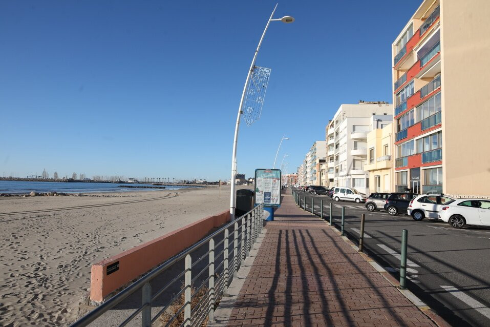 Plage Rive Gauche-帕拉瓦莱弗洛必去景点