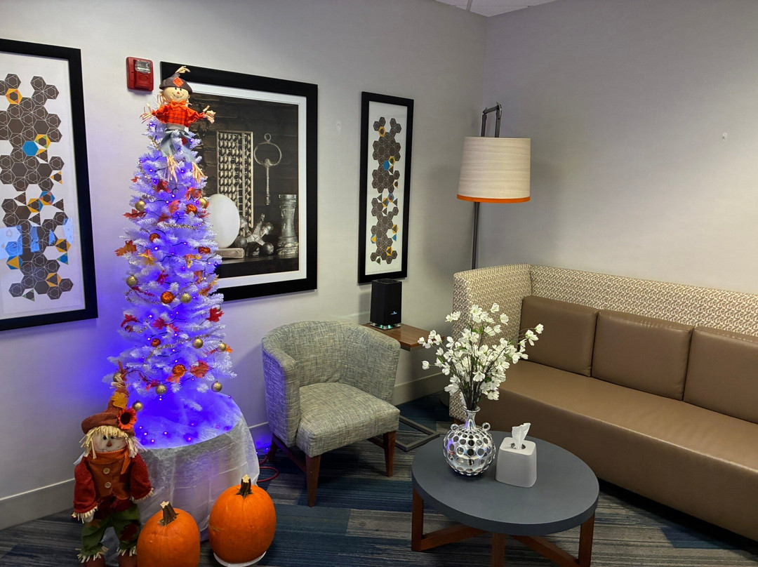 Holiday Inn Express & Suites Akron Regional Airport Area By IHG主图