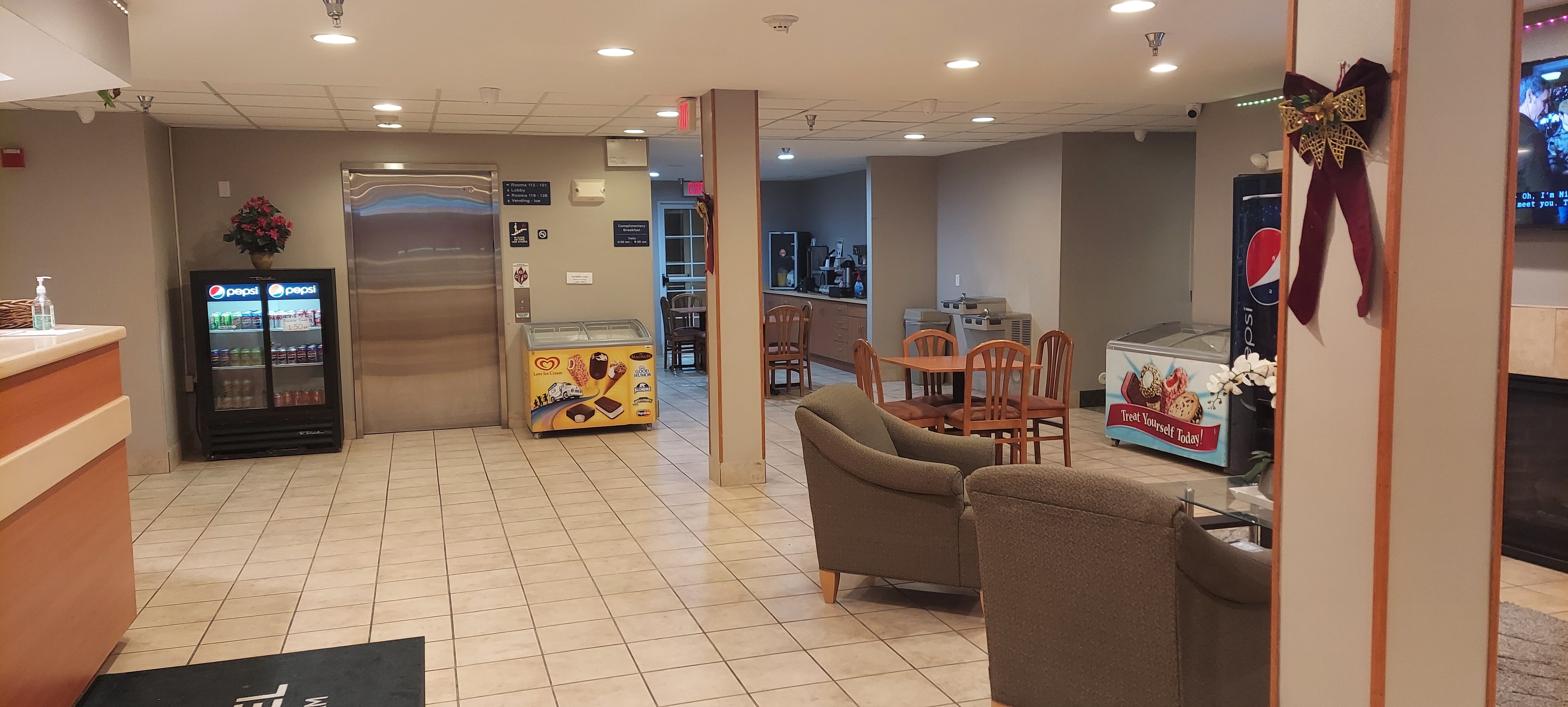 科尔法克斯麦克罗特客栈&套房酒店-浴室