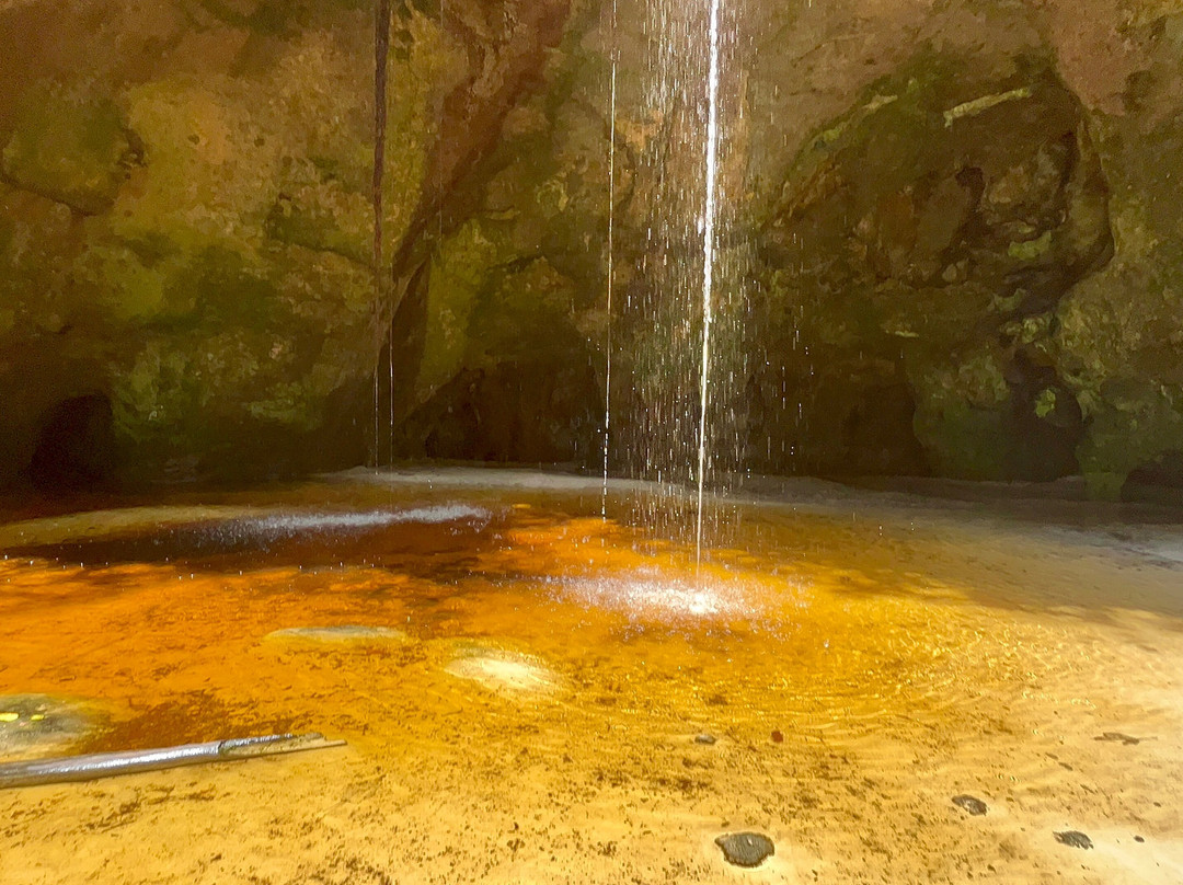 Turismo na Amazônia - Gruta da Judeia-Presidente Figueiredo必去景点