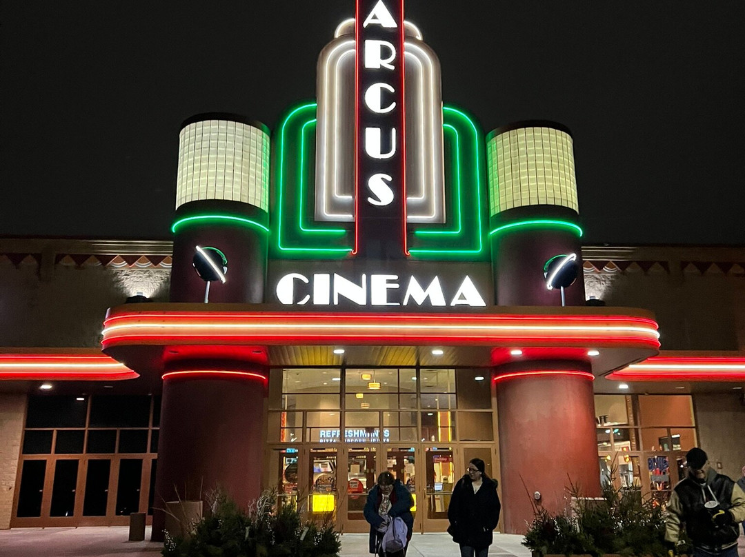 Marcus Oakdale Cinema-奥克戴尔必去景点