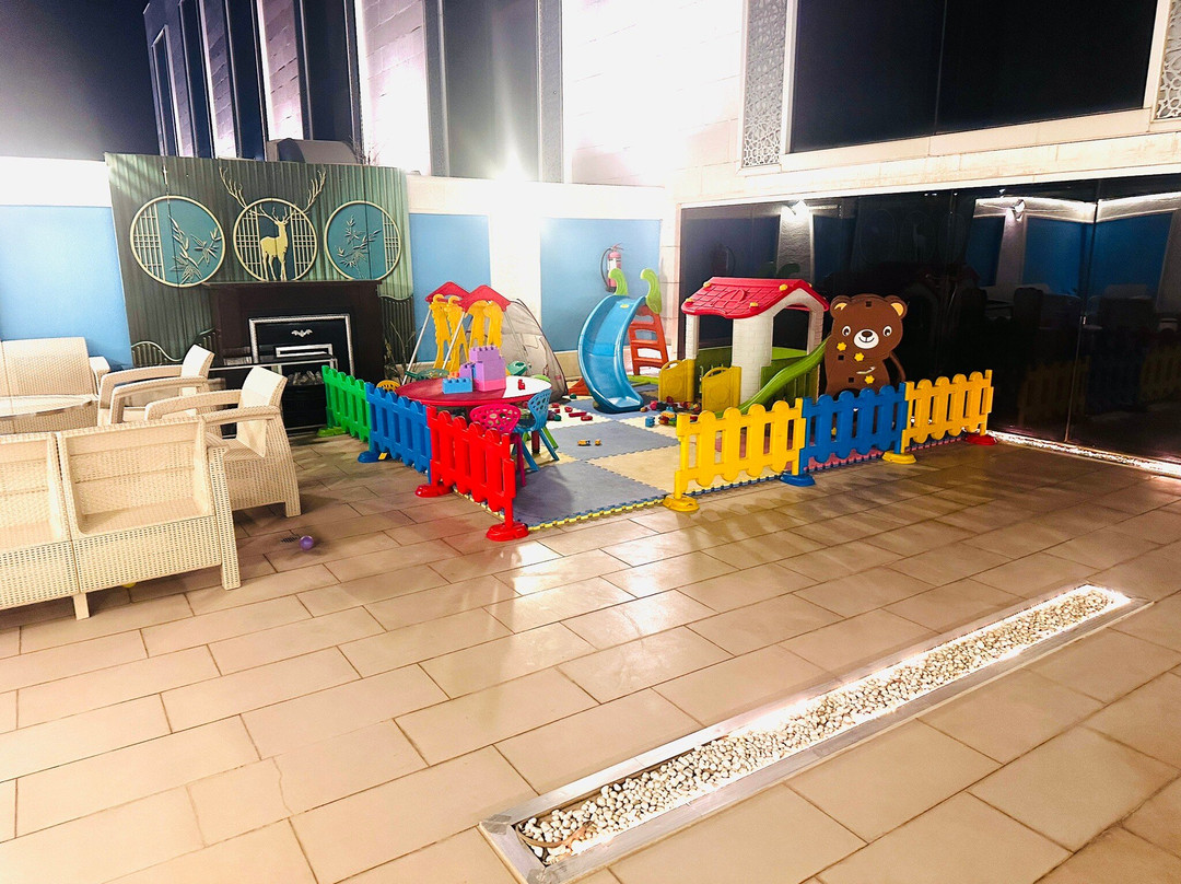 Cheerful Al Waha Unayzah Hotel