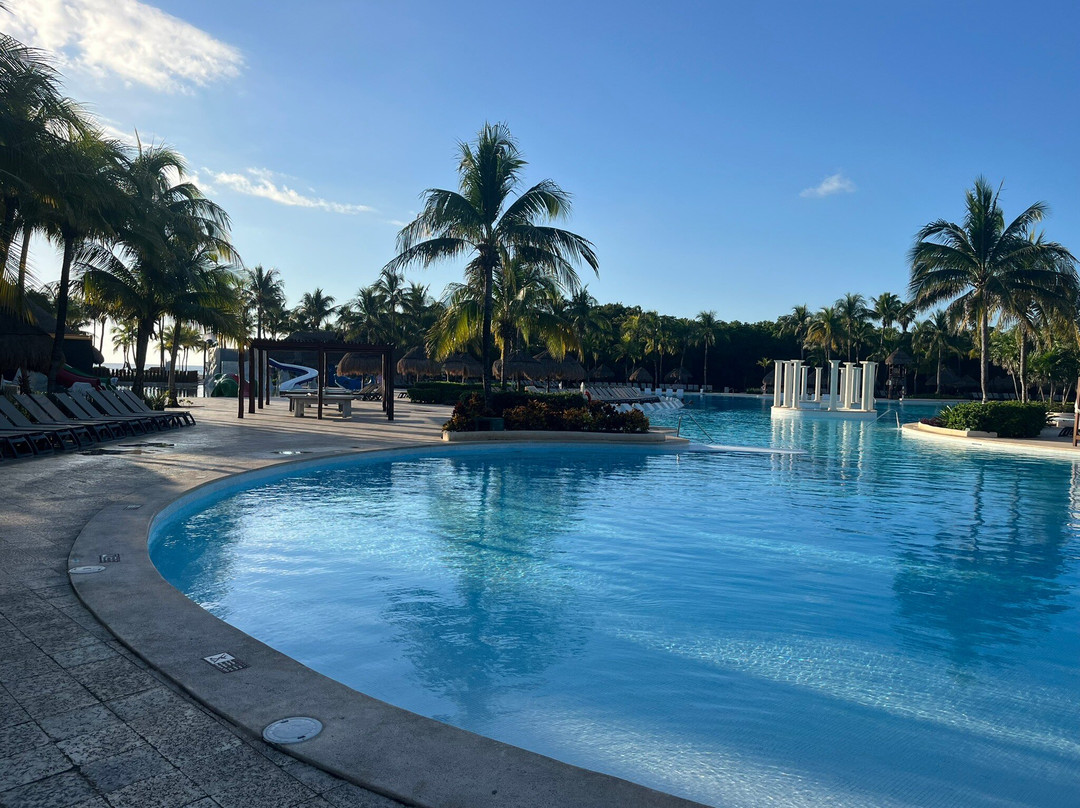 Family Selection at Grand Palladium Kantenah Resort & Spa