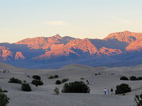 炉管井村酒店 - 公园内主图