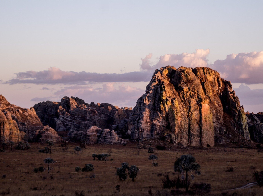 Madagascar Tour Guide-安塔那那利佛必去景点