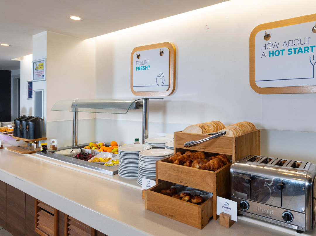 快捷假日米尔顿凯恩斯酒店主图