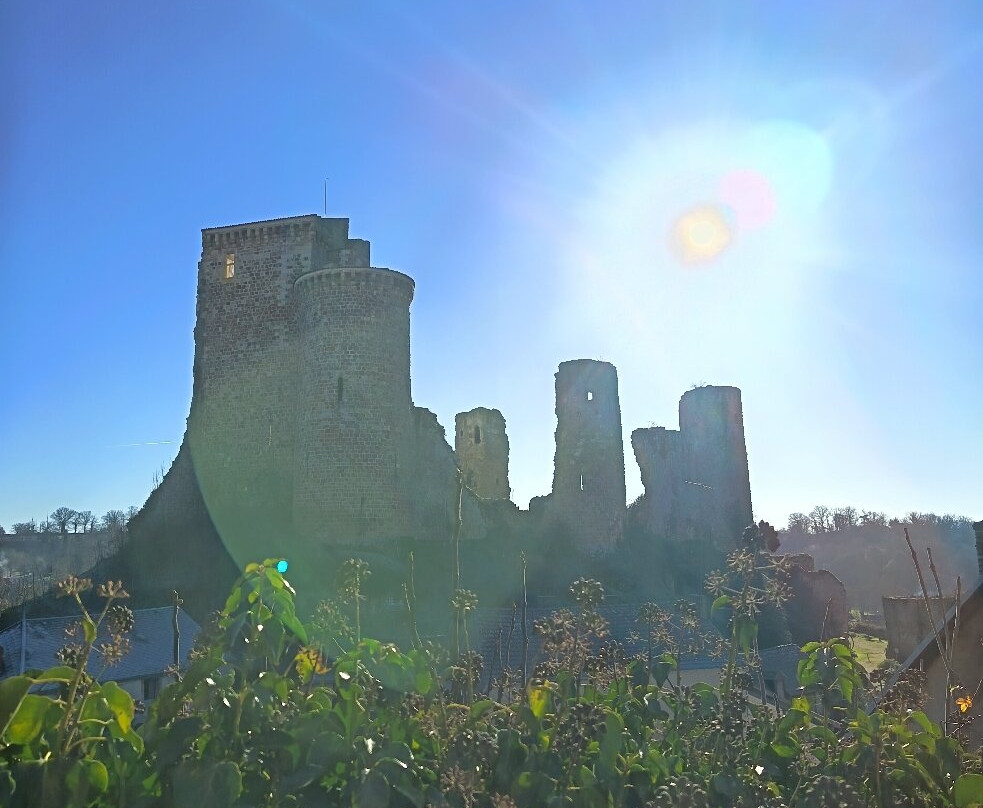 Château d'Hérisson-Herisson必去景点