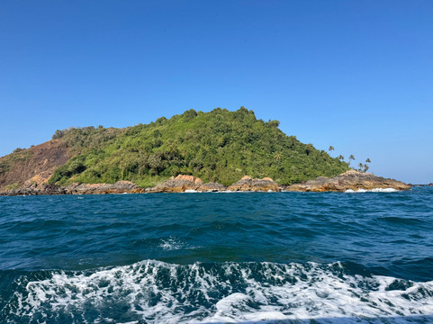 Flyingfish Scuba School-加兰古特必去景点