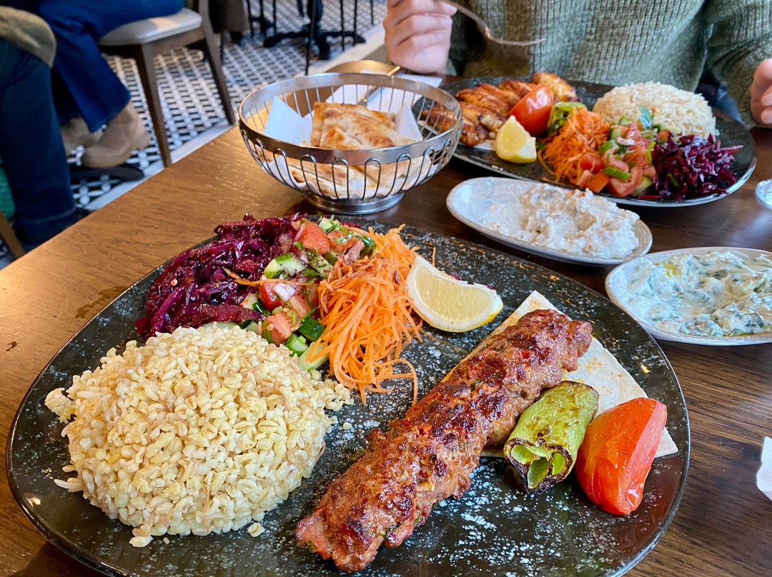 Lara Kitchen Colindale