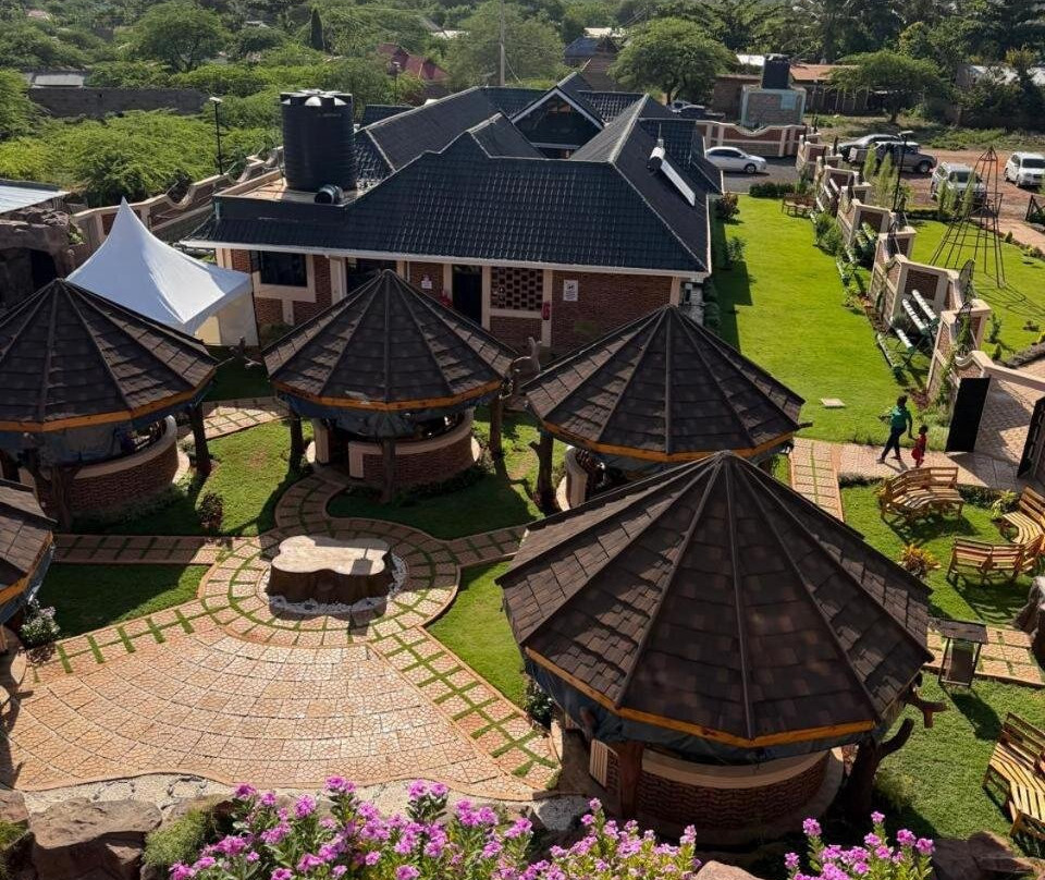 Mawimbi Jiko Hotel
