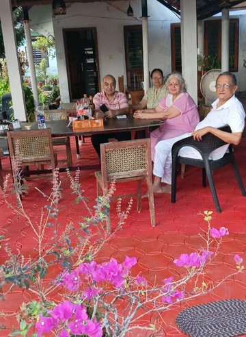 Riverside Retreat主图