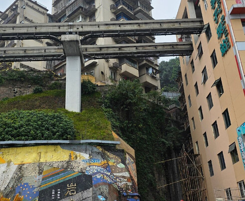 李子坝站-重庆市必去景点