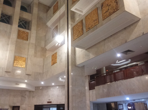 Orient Palace Hotel主图