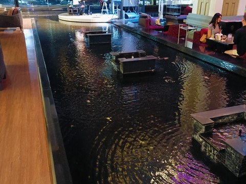 桑尼大酒店主图