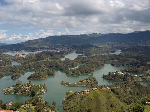El Penon de Guatape-Guatape必去景点