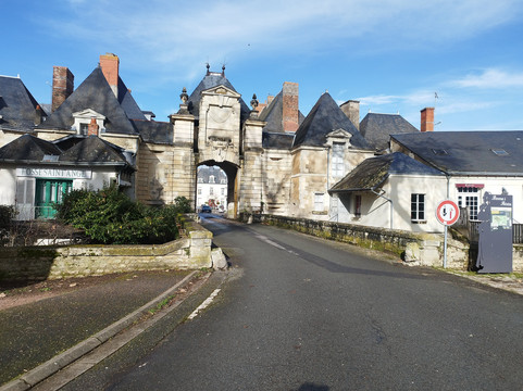 Le Puits Doré酒店餐厅Logis主图