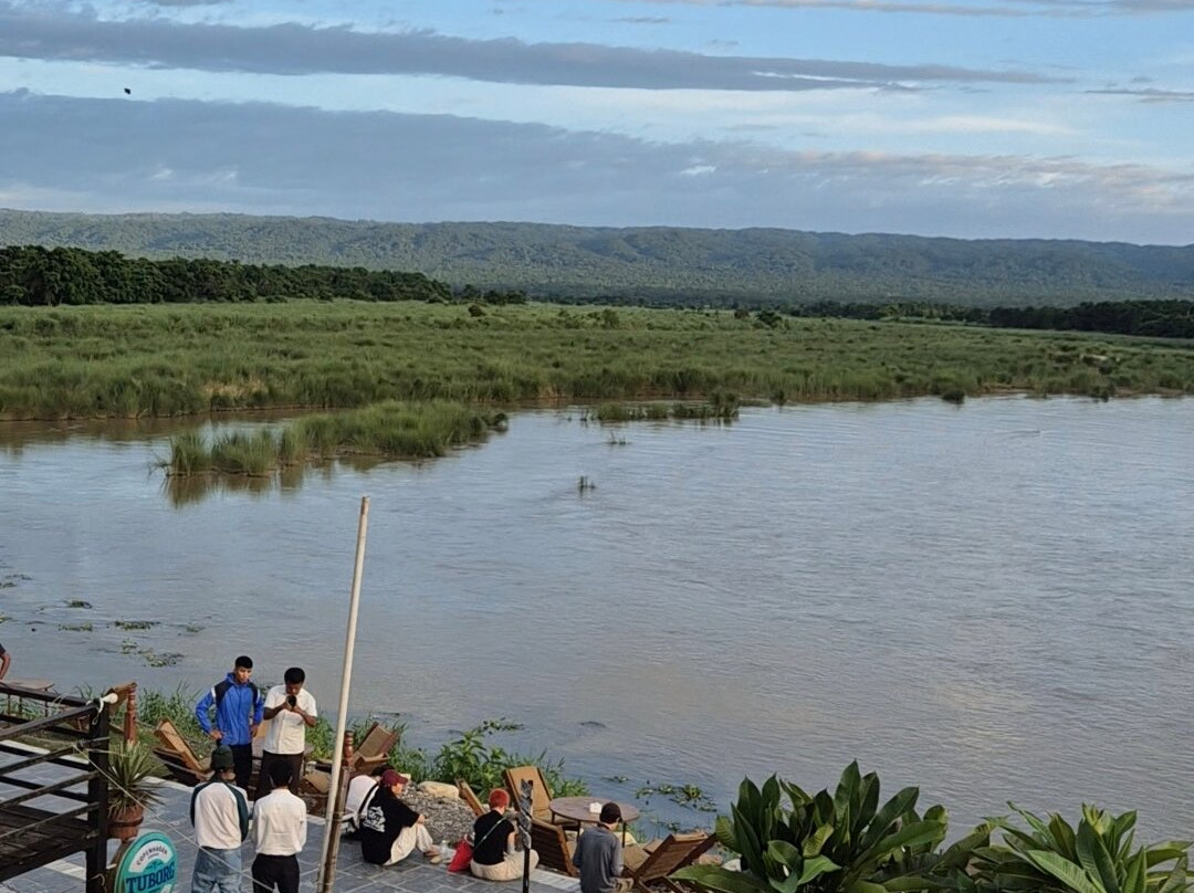 Kinaar Restaurant & Bar