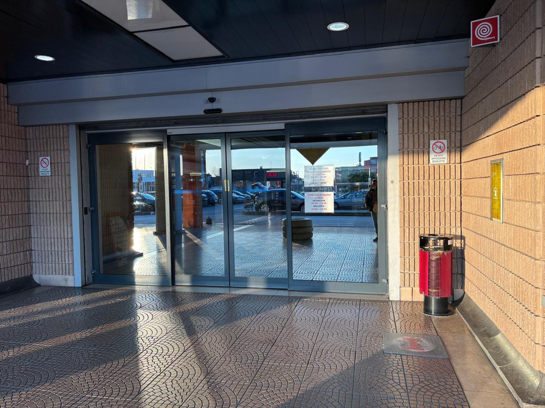 Centro Commerciale La Castellana-Paese必去景点