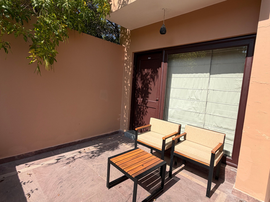 栾屯波考斯度假屋主图