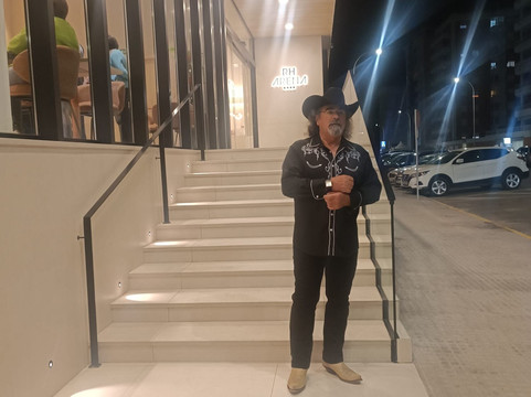 甘迪亚海滩酒店住宿-RH校长酒店