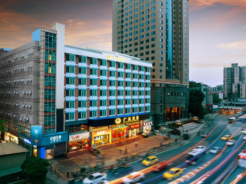 广运宾馆（广州太古汇华景路地铁站店）主图